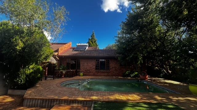 3 Bedroom Property for Sale in Langenhovenpark Free State